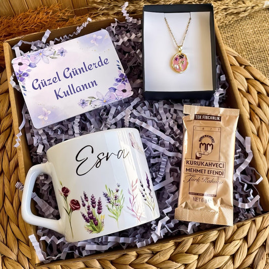 Lavanta Bahçesi – Lüks Kupa & Kolye Hediye Kutusu