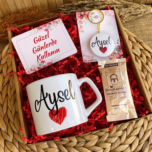 Kırmızı Kalp – Lüks Kupa & Anahtarlık Hediye Kutusu