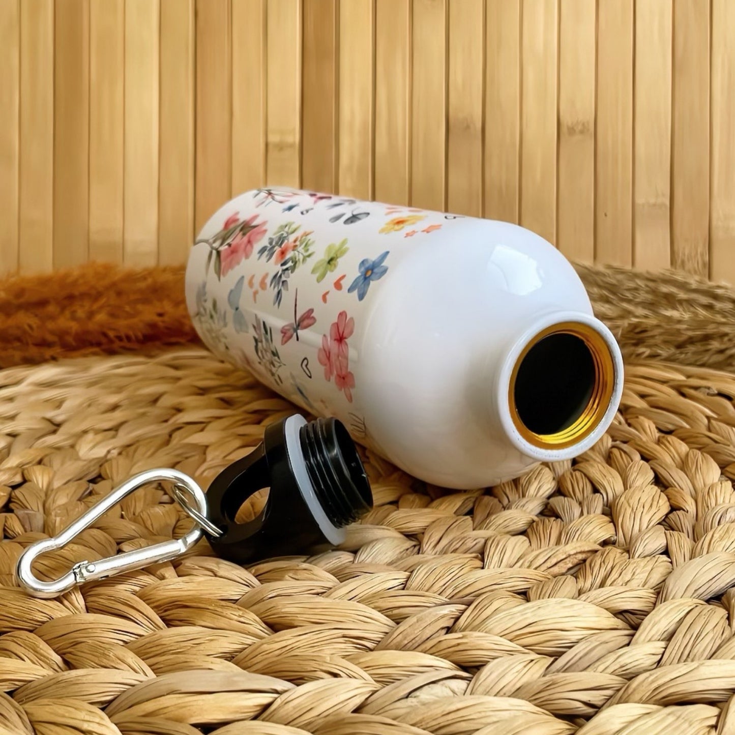 Çiçek Fısıltısı İsme Özel Alüminyum Kancalı Kapaklı Suluk Matara 600 ml