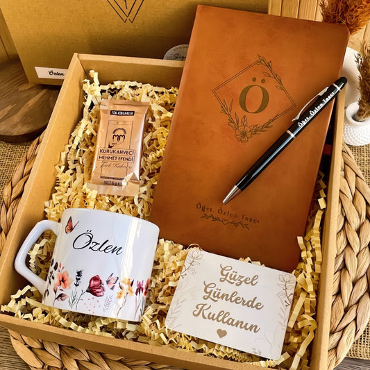 Gün Batımı Çiçekleri – Lüks Kupa & Defter ve Kalem Hediye Kutusu
