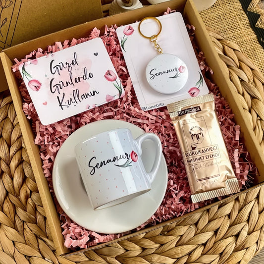 Lale Temalı – Türk Kahvesi Fincanı & Anahtarlık Hediye Kutusu