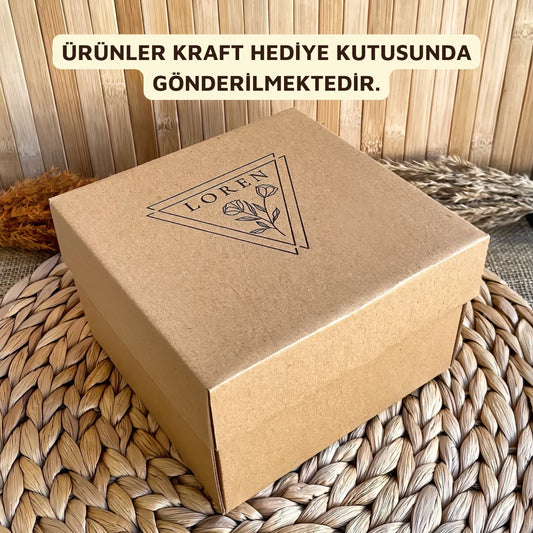 Kırmızı Düş – Lüks Kupa & Anahtarlıklı Hediye Kutusu