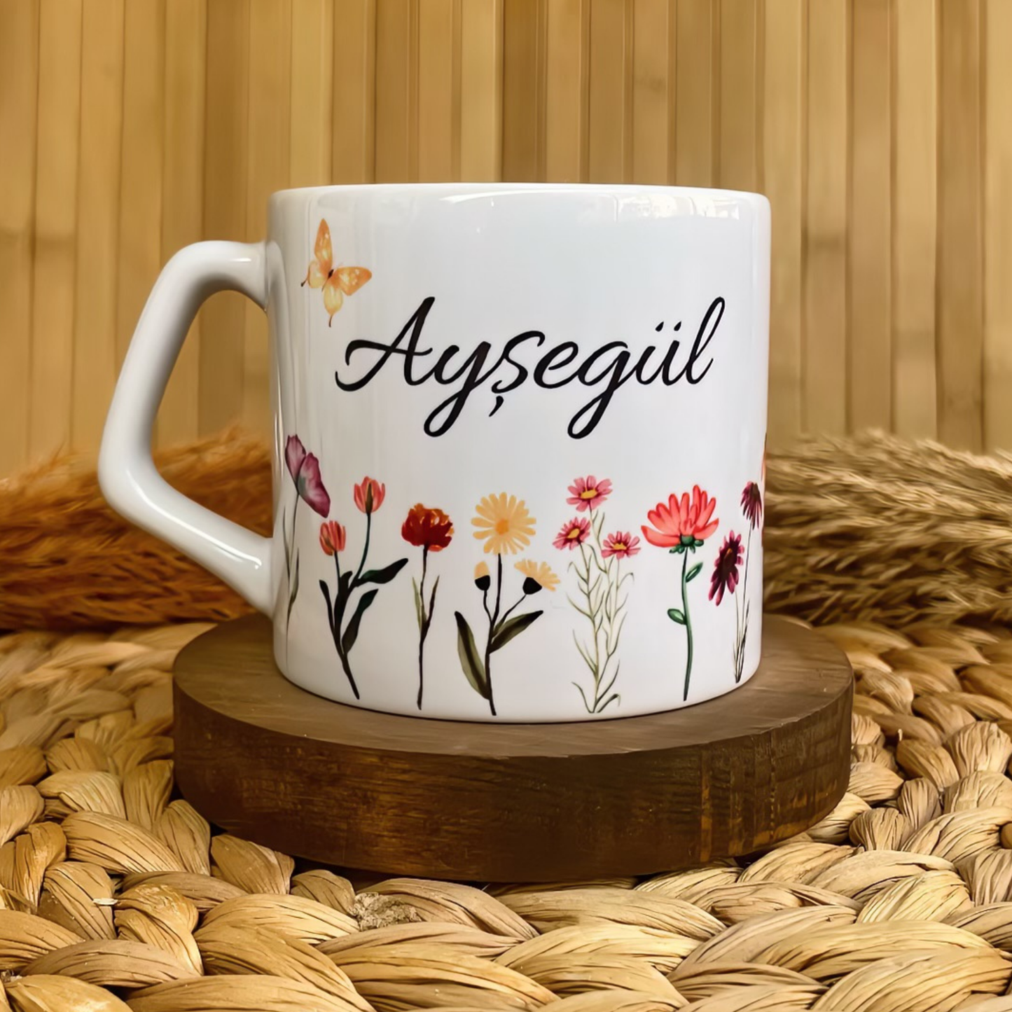 Kır Çiçekleri Temalı Kişiye Özel Lüks Kupa