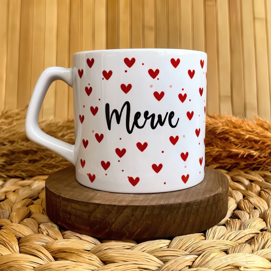 Kırmızı Kalp Temalı Kişiye Özel Lüks Kupa