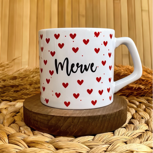 Kırmızı Kalp Temalı Kişiye Özel Lüks Kupa