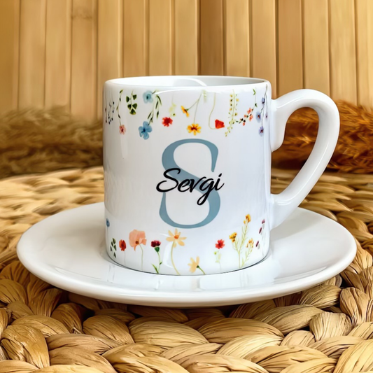 Çiçeklerin Dansı Temalı Kişiye Özel İsimli Türk Kahvesi Fincanı