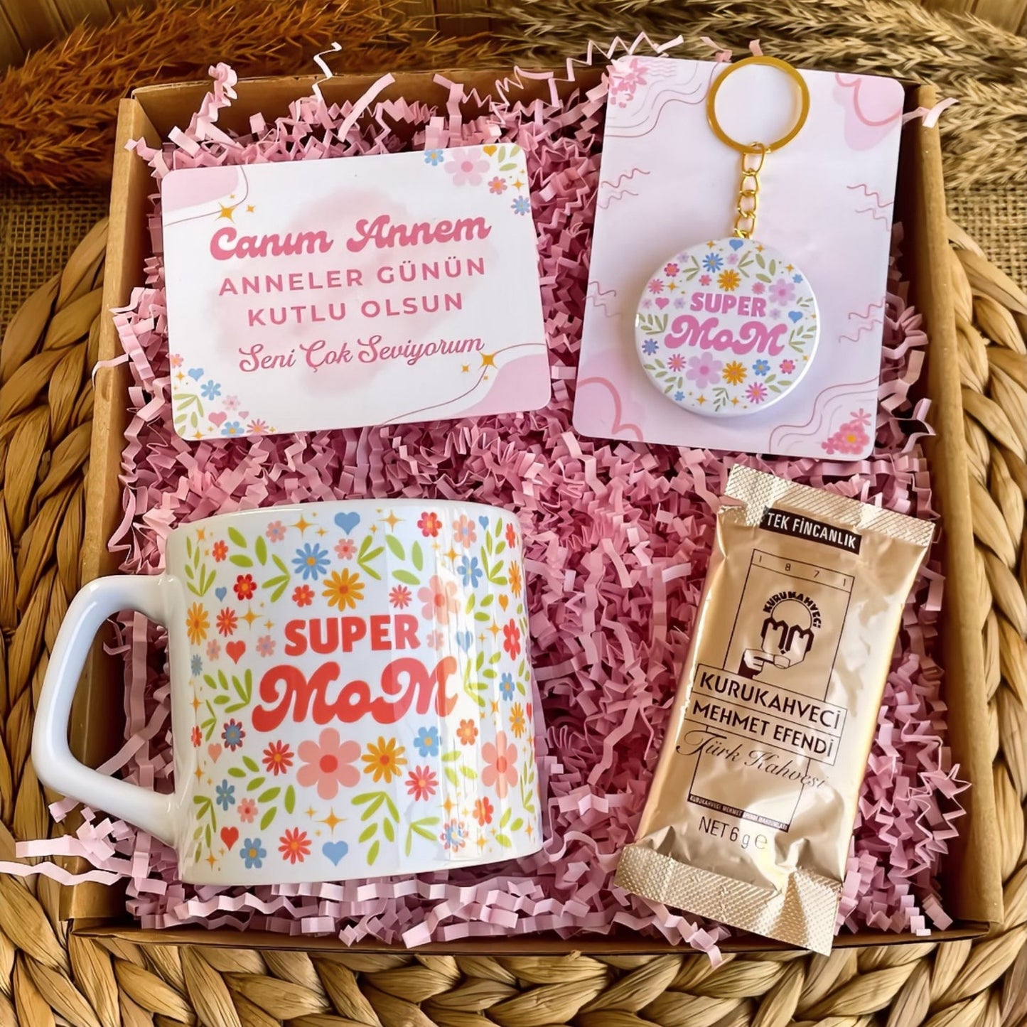Super Mom Anneler Günü – Lüks Kupa & Anahtarlık Hediye Kutusu