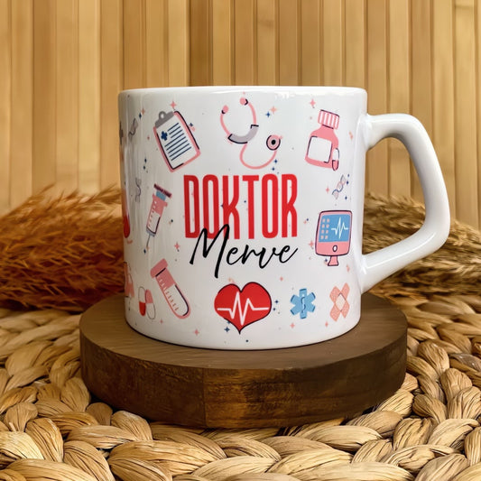 Doktor Temalı Pastel Kişiye Özel Lüks Kupa