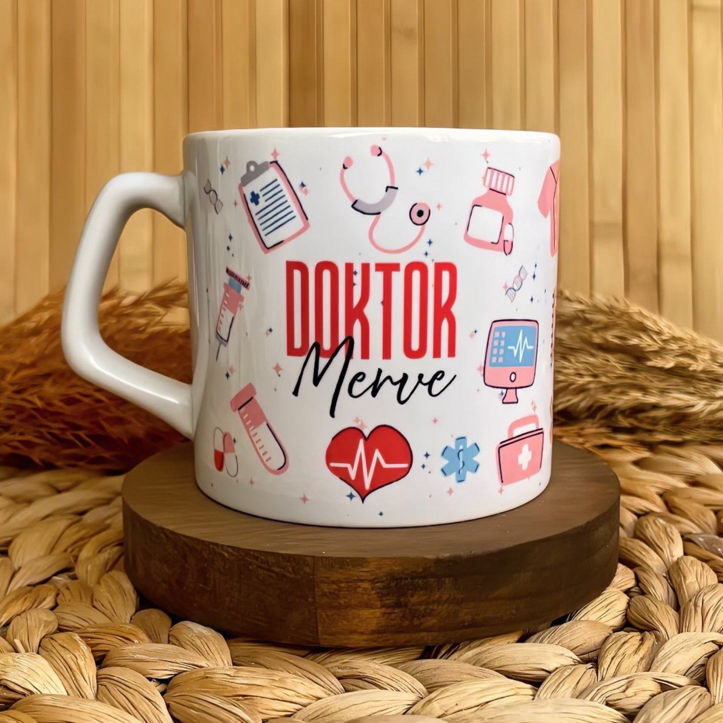 Doktor Temalı Pastel Kişiye Özel Lüks Kupa