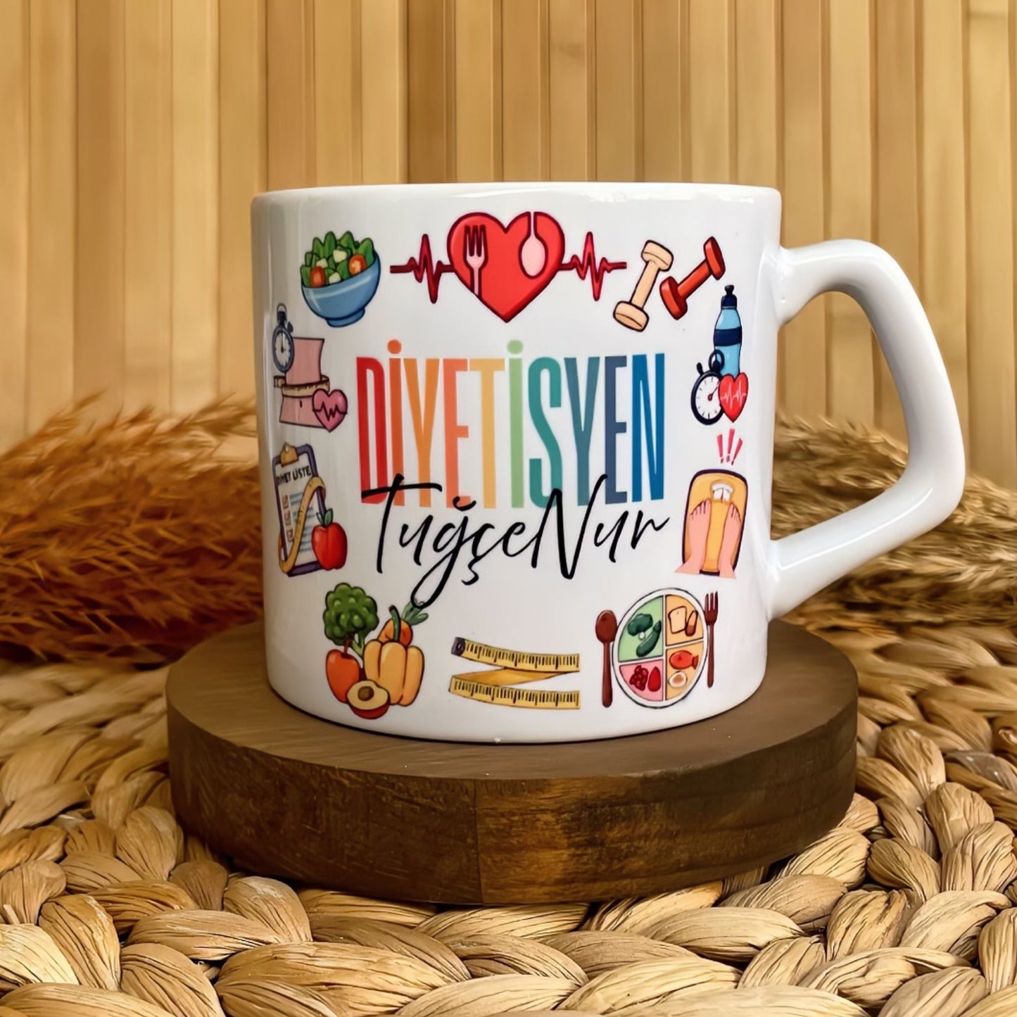 Diyetisyen Temalı Pastel Kişiye Özel Lüks Kupa