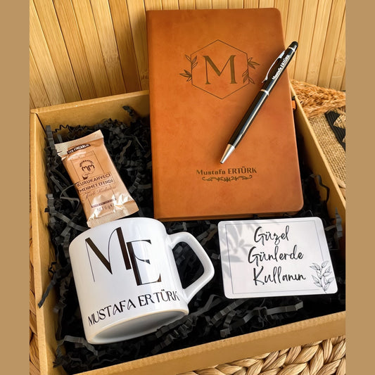 Baş Harf Temalı – Lüks Kupa & Defter ve Kalem Hediye Kutusu