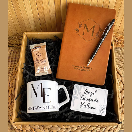 Baş Harf Temalı – Lüks Kupa & Defter ve Kalem Hediye Kutusu