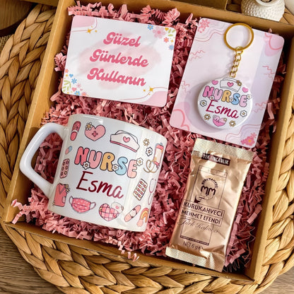 Hemşire Temalı Pastel – Lüks Kupa & Anahtarlık Hediye Kutusu