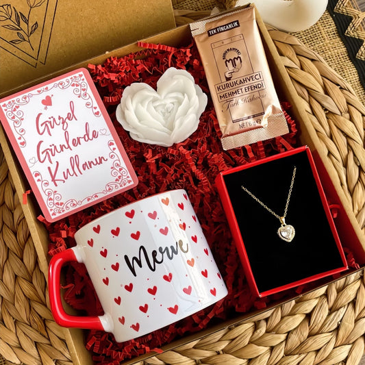 Kalp Temalı – Lüks Kupa & Kolye Hediye Kutusu