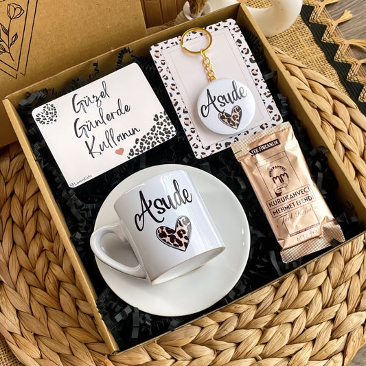 Leopar Kalp – Türk Kahvesi Fincanı & Anahtarlık Hediye Kutusu