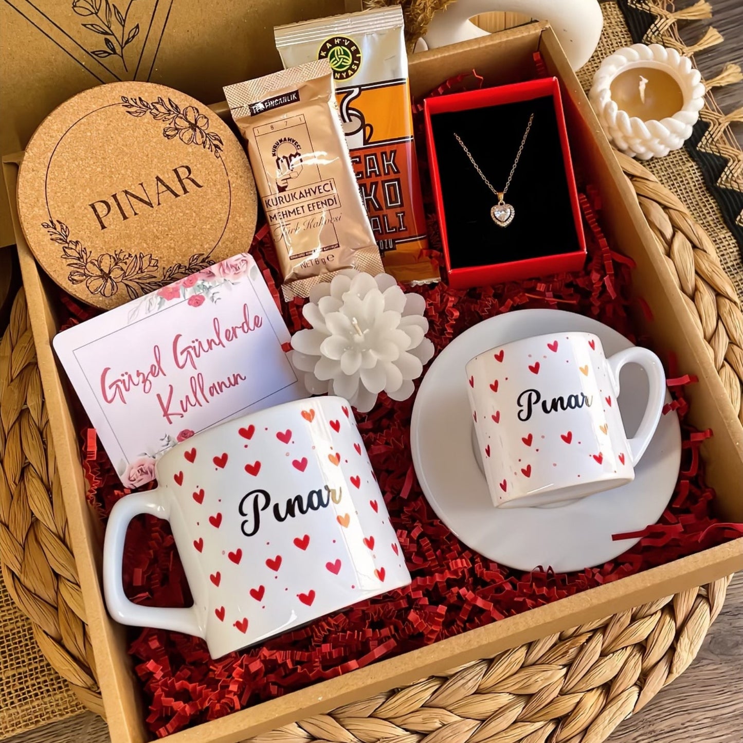 Sevgililer Günü Temalı - Lüks Kupa & Türk Kahvesi Fincanlı Kolyeli Premium Hediye Kutusu