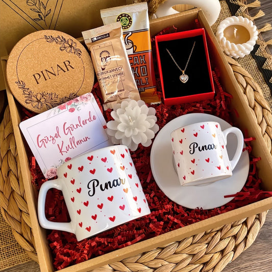 Sevgililer Günü Temalı - Lüks Kupa & Türk Kahvesi Fincanlı Kolyeli Premium Hediye Kutusu
