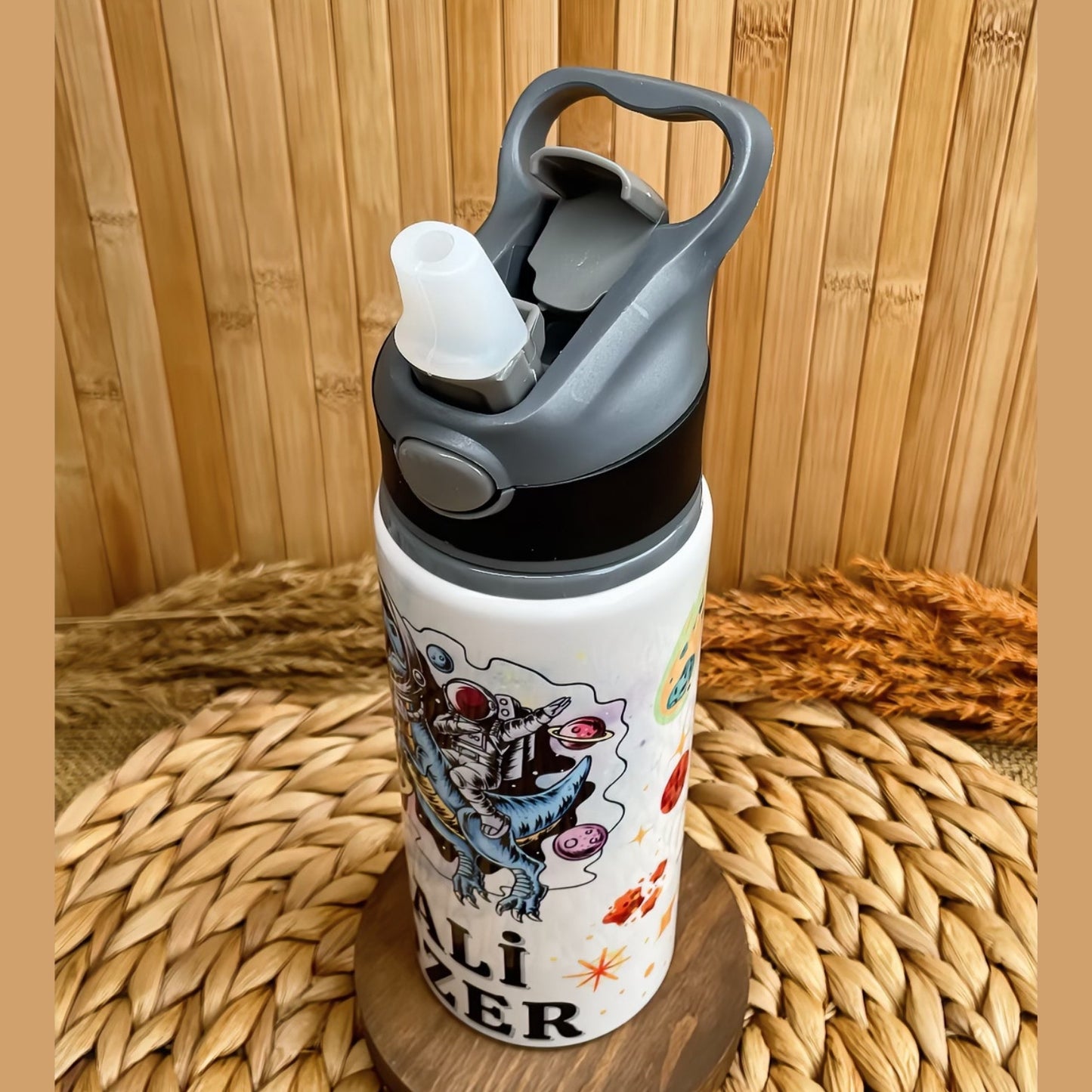 Uzay Astronot Dinozor Temalı İsme Özel Alüminyum Pipetli Suluk Matara 650 ml