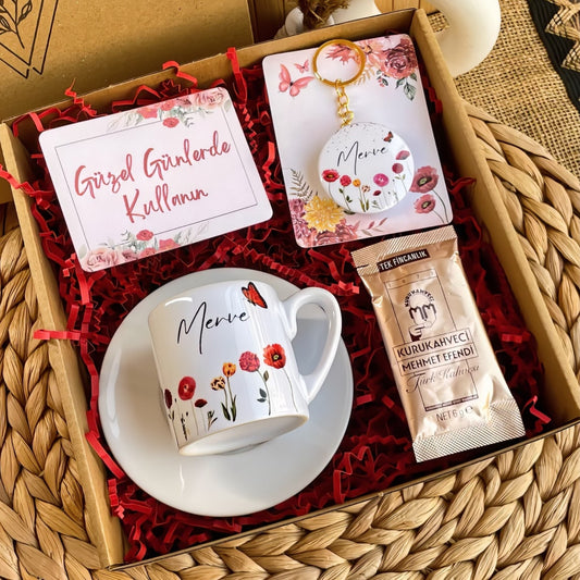 Kırmızı Düş – Türk Kahvesi Fincanı & Anahtarlık Hediye Kutusu