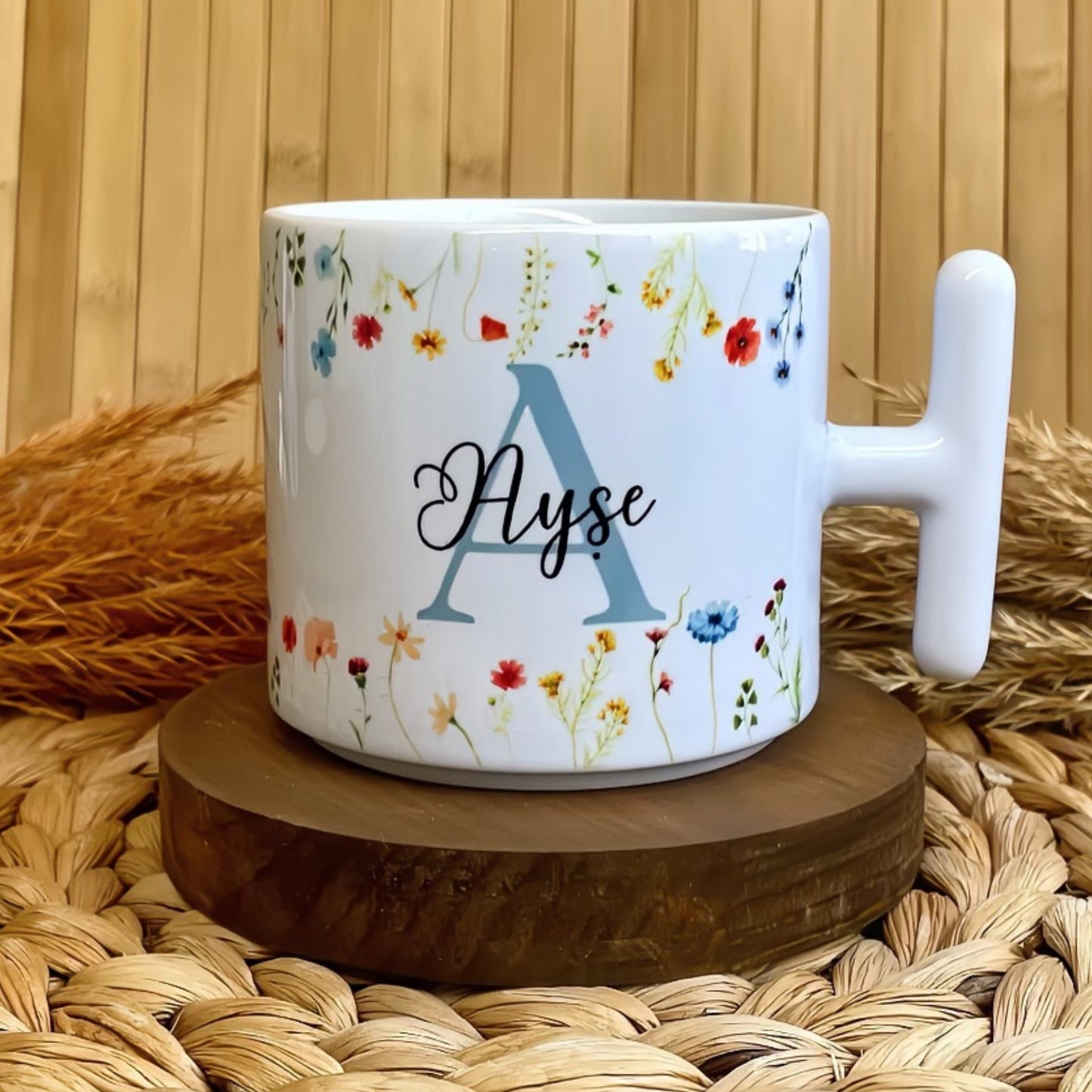 Çiçeklerin Dansı Temalı Kişiye Özel T Kupa