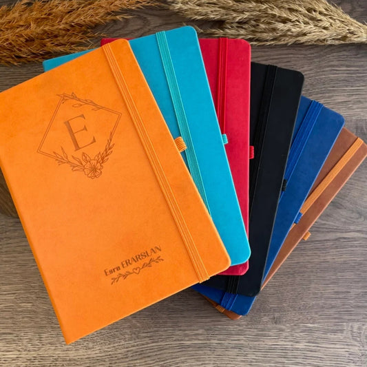 İsme Özel Siyah Deri Defter ve Kalem Seti