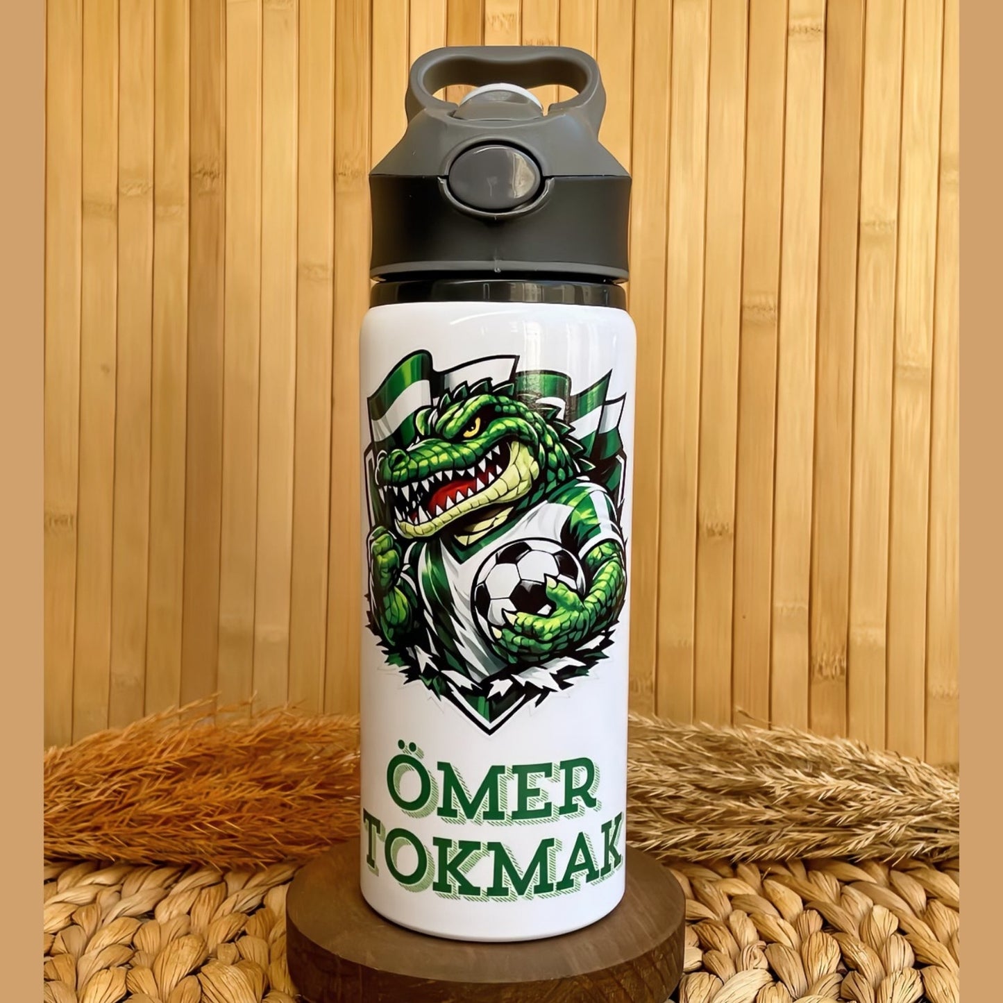 Yeşil Beyaz Taraftar Temalı İsme Özel Alüminyum Pipetli Suluk Matara 650 ml