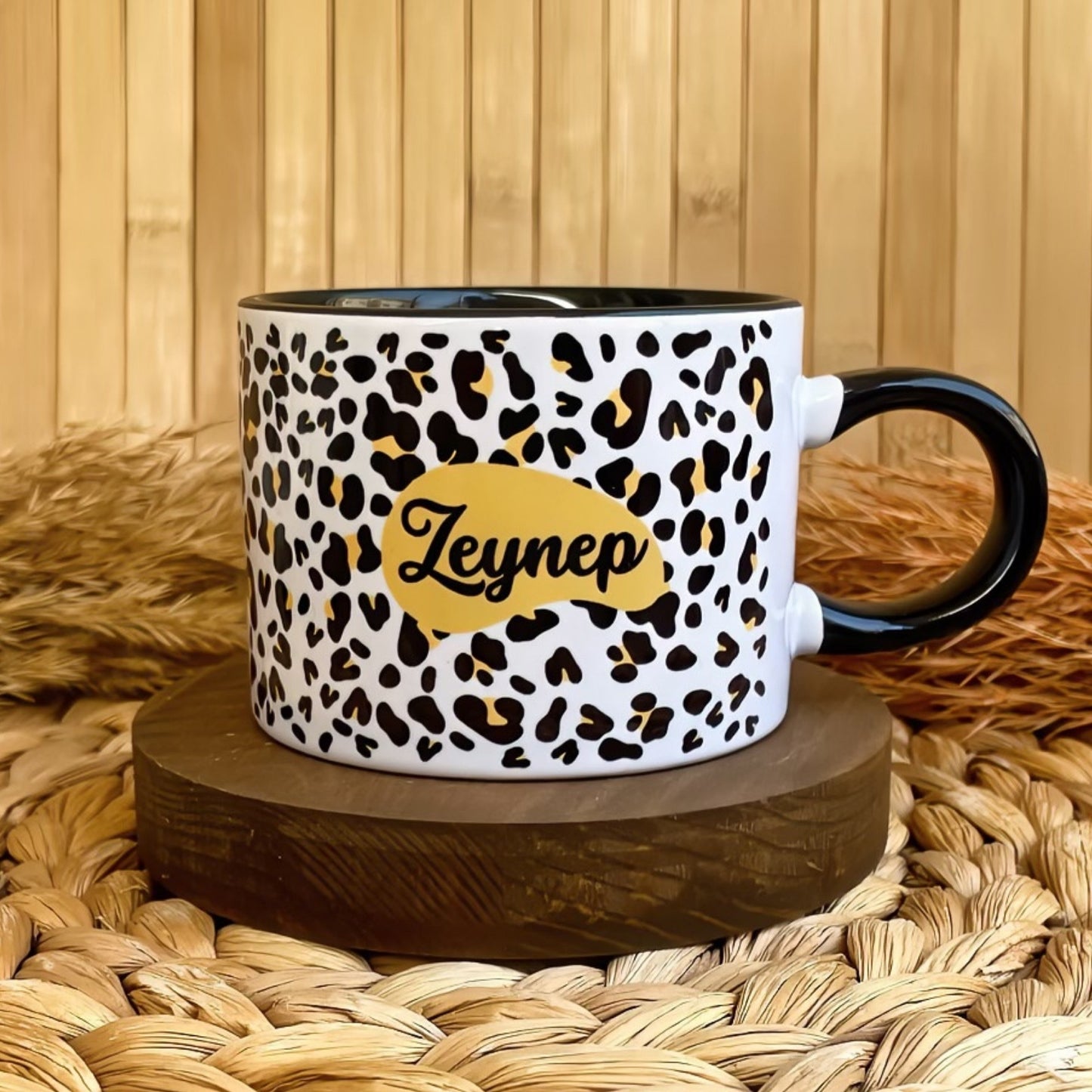 Leopar Temalı Kişiye Özel Elit Kupa Siyah Kulplu