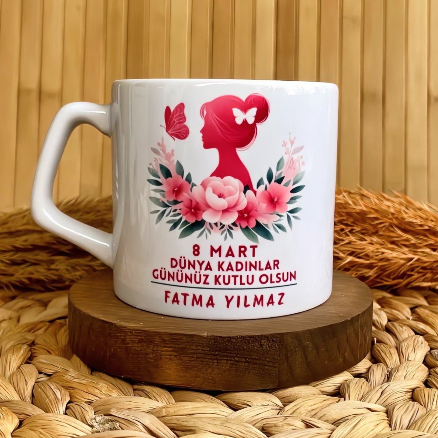 8 Mart Dünya Kadınlar Günü Temalı Kişiye Özel İsimli Lüks Kupa