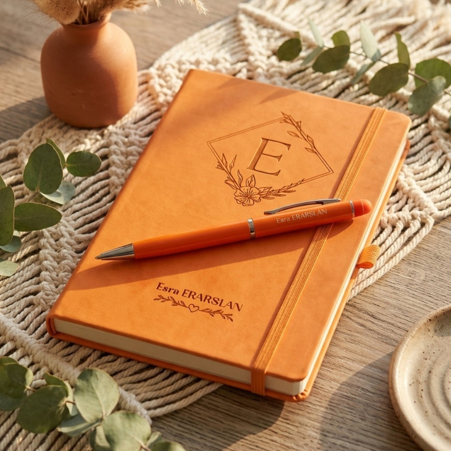 İsme Özel Turuncu Deri Defter ve Kalem Seti